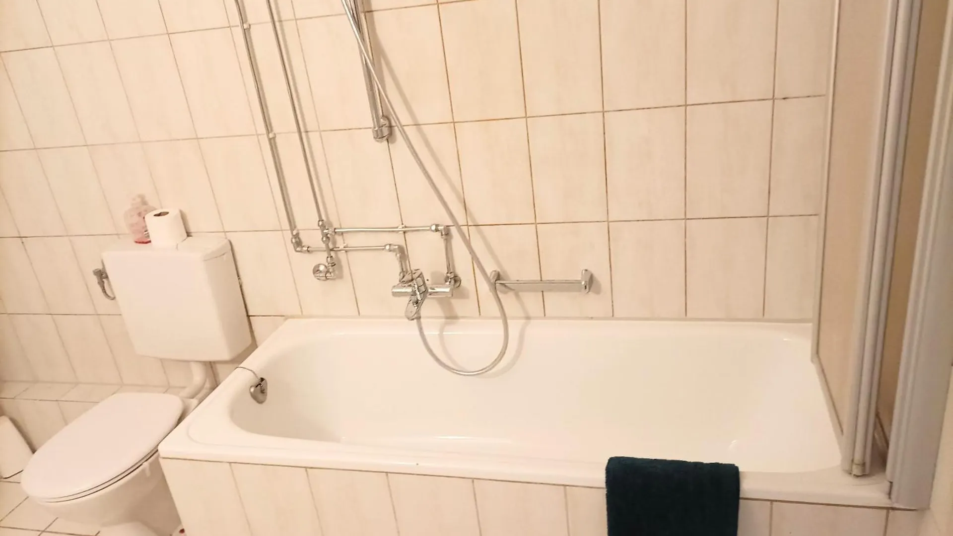 Fmi 74A Apartamento Kronthal Alemanha